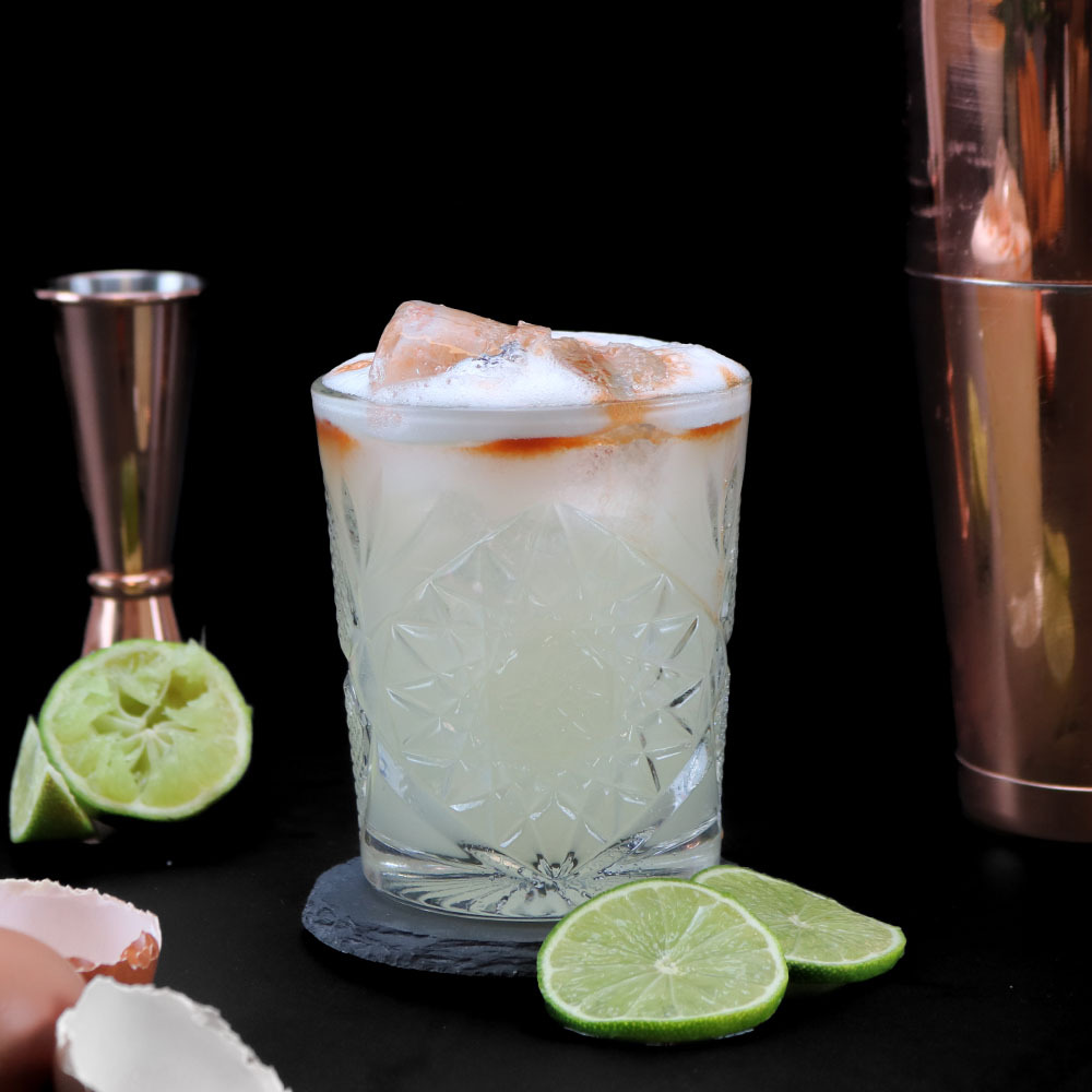 Pisco Sour cocktail shaket af bartendere til din fest